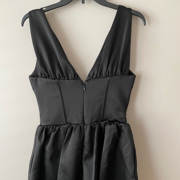 House of CB Emmeliette Corset Satin Minidress Little Black Dress Size M NWT - Picture 6 of 8